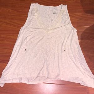 American eagle v-neck tank